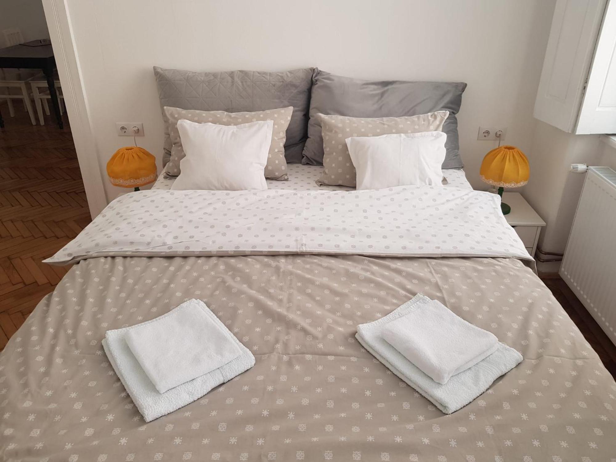 Liberte Apartments Oradea Room photo
